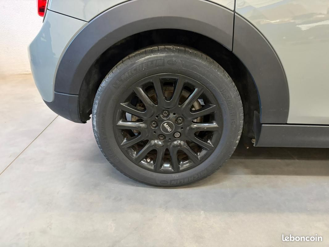 Mini Cooper 5 Portes One 102 ch BVA7 Finition Salt (image 17)