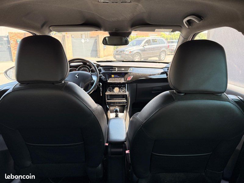 Citroen ds3 1.2ess 110cv sportchic apple carplay , caméra , phare lazer , clim , régulateur etc… (image 8)