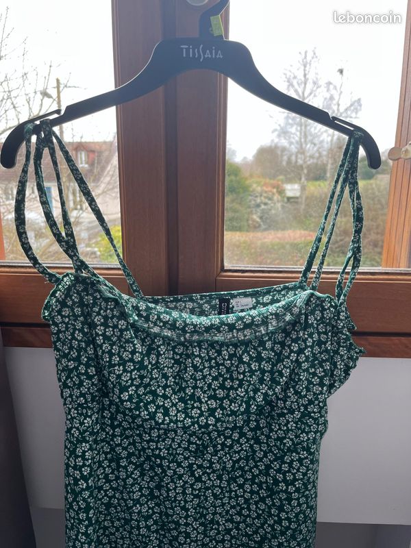 Robe verte fleuris (image 2)