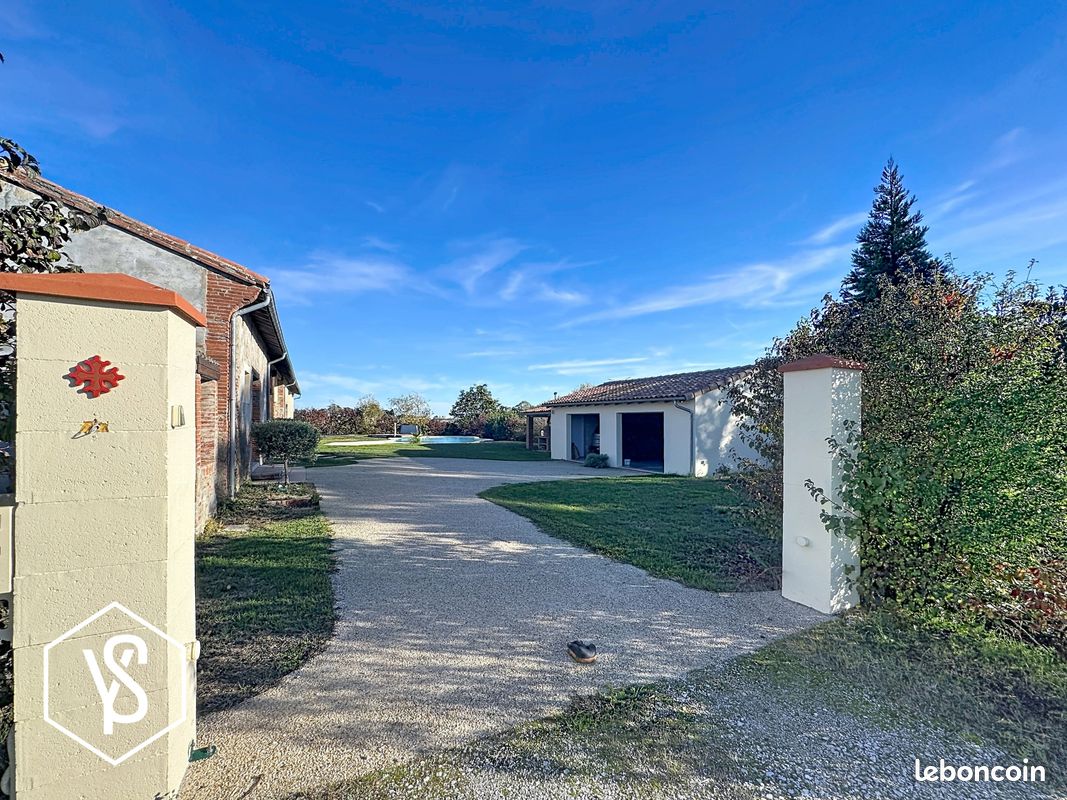 Maison 7 pièces 280 m² · à Lanta · 280 m² · 695 000 €