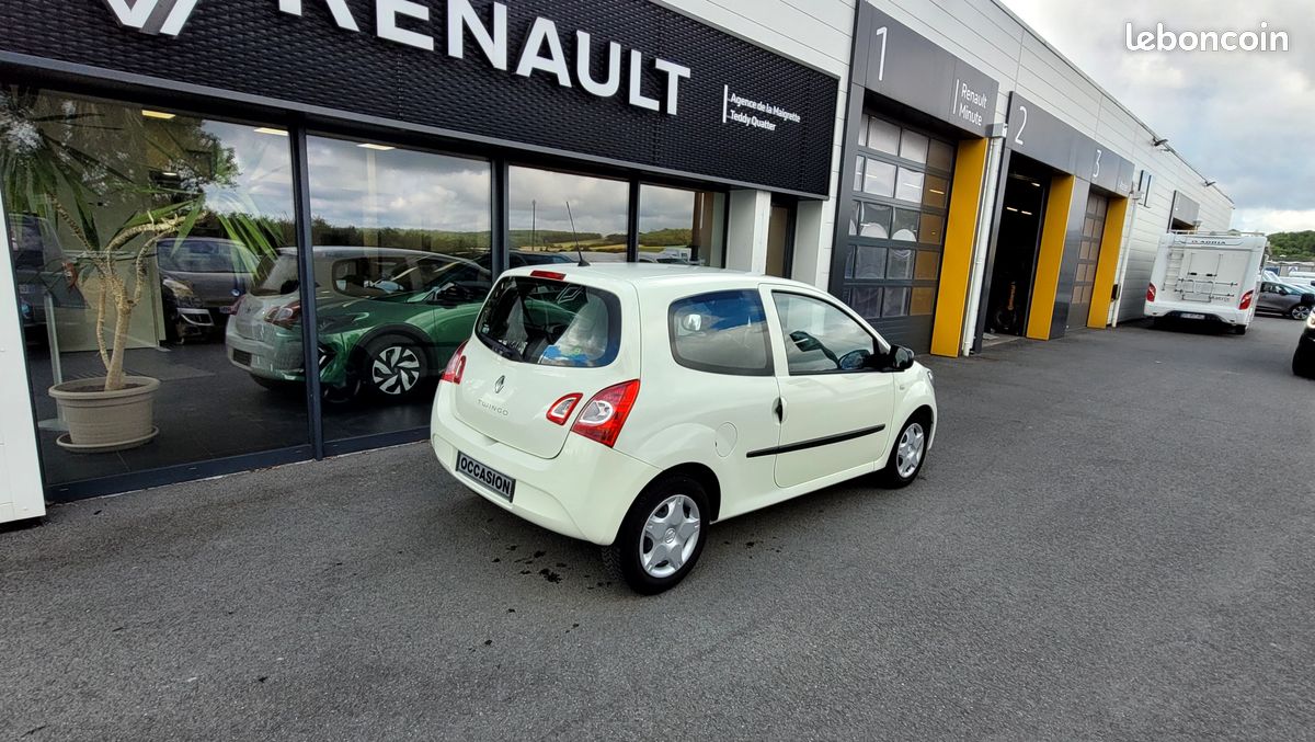 Renault Twingo II 75ch Authentique (image 3)