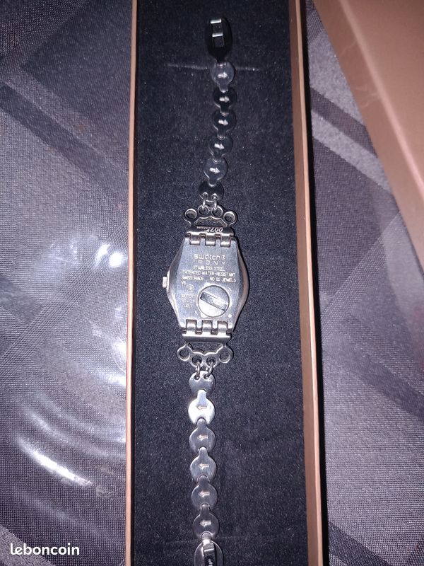 Montre Swatch James Bond (image 2)