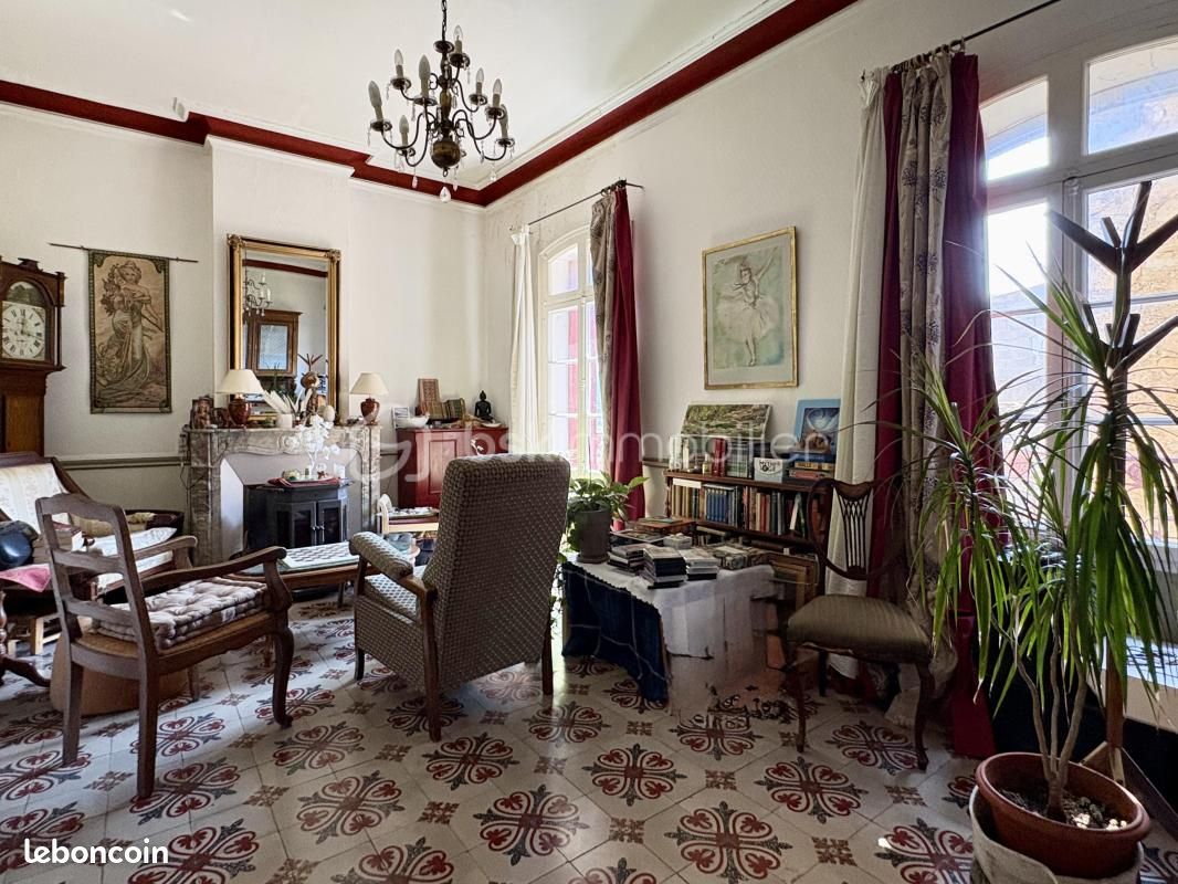 Maison 9 pièces 187 m² · à Cucugnan · 187 m² · 239 000 €