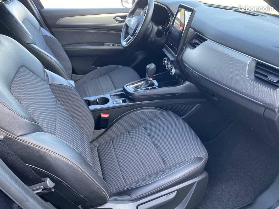 Renault Arkana 1.6 E-TECH 145 FULL HYBRID TECHNO (image 16)