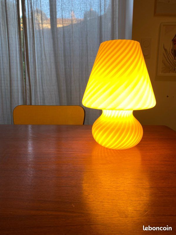 Lampe champignon Murano jaune pâle (image 1)