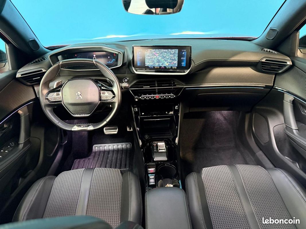 Peugeot 2008 gt 130 eat8 (image 7)