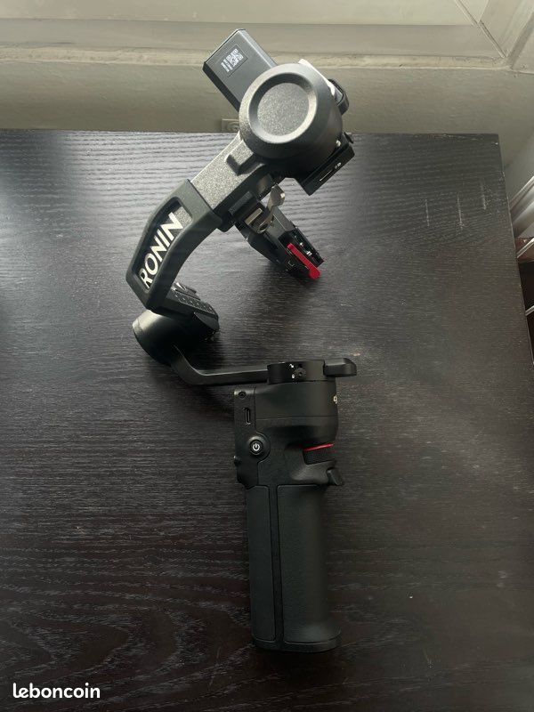 Stabilisateur DJI RS 3 Mini (image 2)
