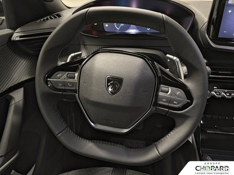 Peugeot 2008 Hybrid 145 e-DCS6 ENVY (image 17)