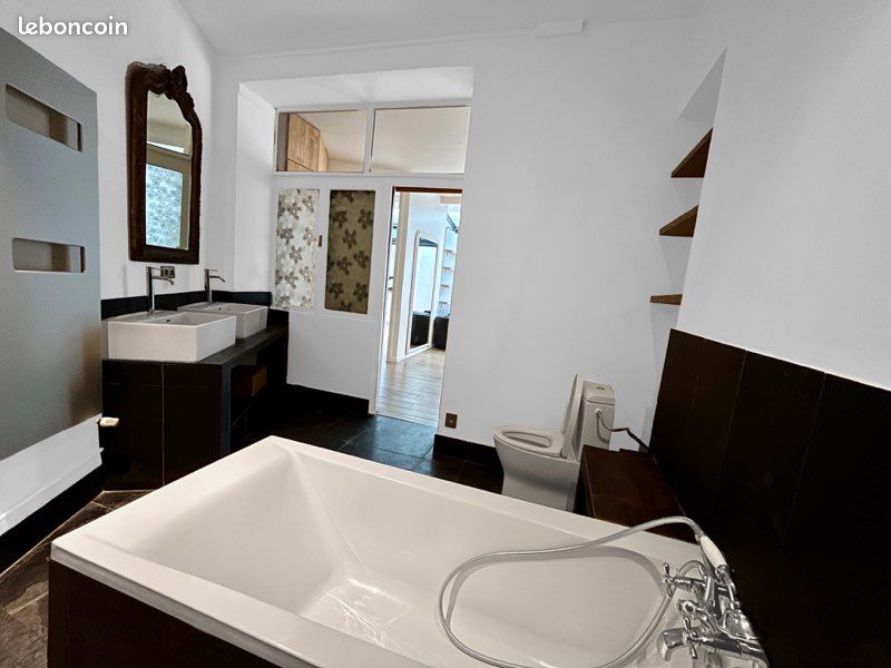 Spacieux Loft F4 rue Paul Bert Village Faidherbe Paris 11ème . AUCUNE AGENCE OU AGENT INDÉPENDANT NE SONT SOUHAITÉES (image 19)