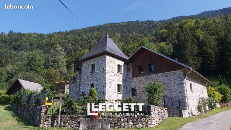 Maison 6 pièces 142 m²