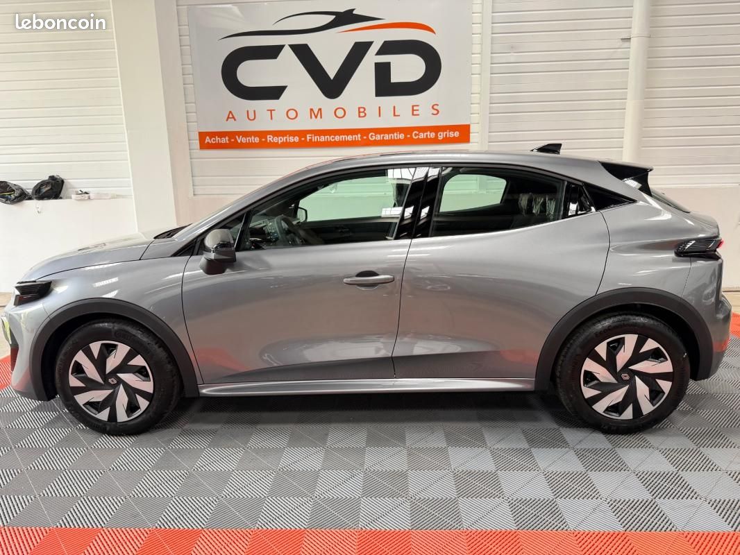 Renault Clio VI TCe 115 ch Evolution 16990 EUROS EXPORT ALGERIE MAROC TUNISIE (image 7)