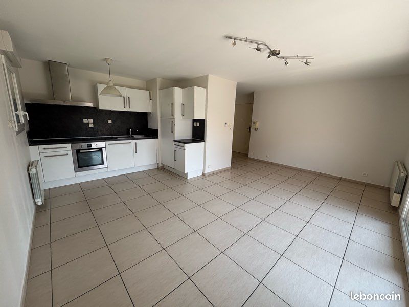 Appartement 3 pièces 58 m² · à Thonon-les-Bains · 58 m² · 960 €