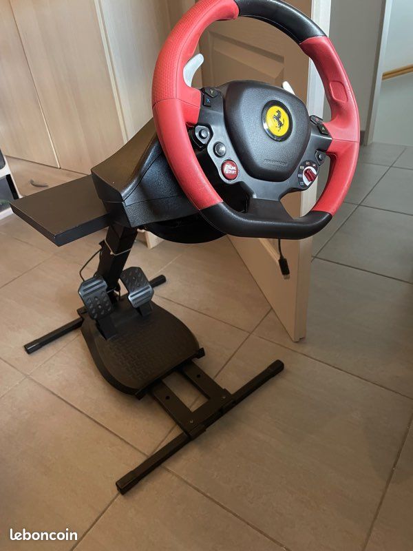 Volant thrustmaster 458 Italia (image 1)