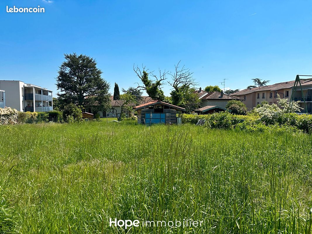 Terrain 529 m² · à Grézieu-la-Varenne · 529 m² · 180 000 €