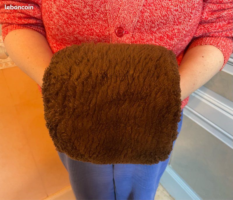 Manchon fourrure véritable dans sa boîte d’origine (image 2)