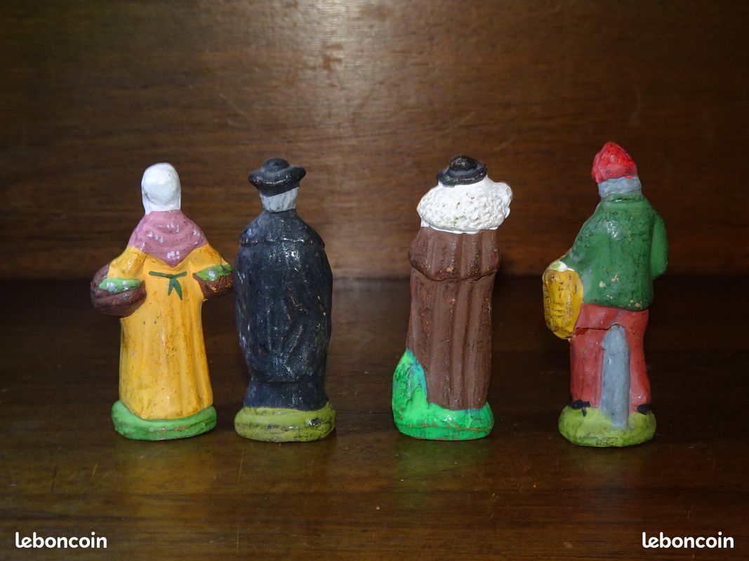 Santon Femme à la bassinoire 7 cm, en argile peint à la main - Crèche de Noel