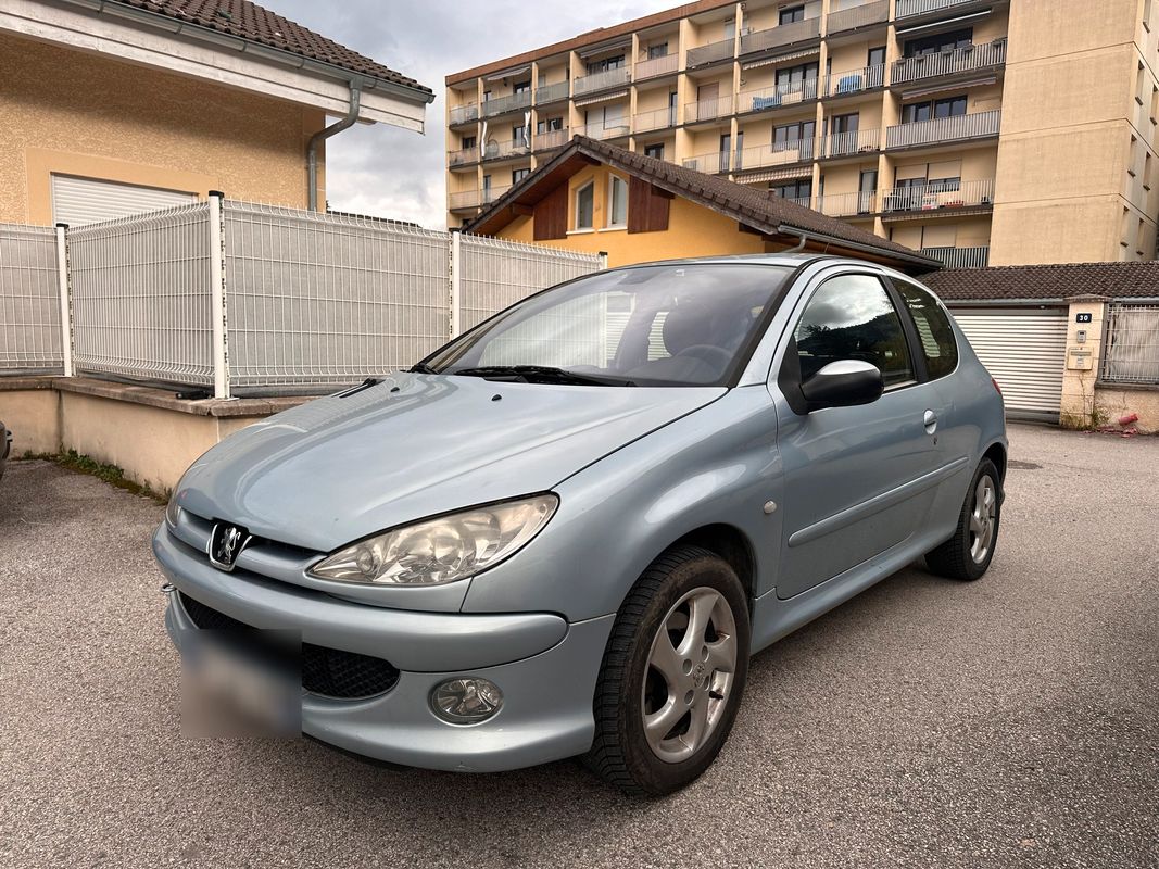 Peugeot 206 (2) 2.0 hdi style 3p - Voitures