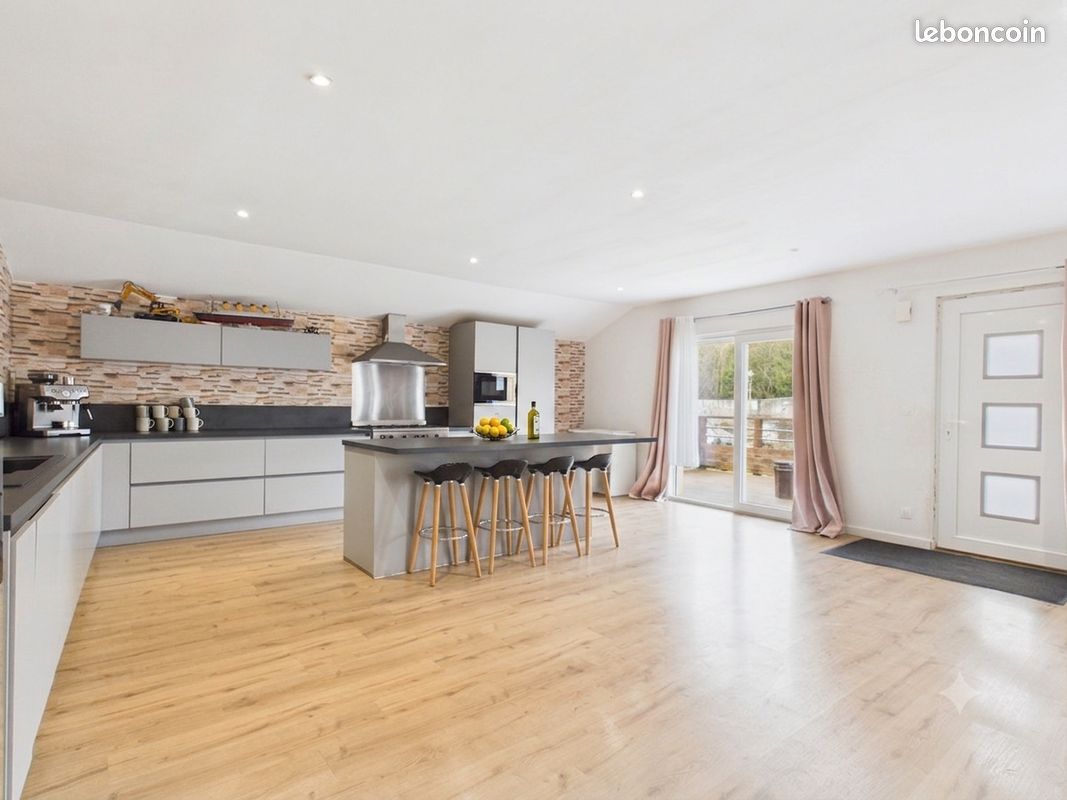 Maison 11 pièces 285 m² · à Thionville · 285 m² · 450 000 €