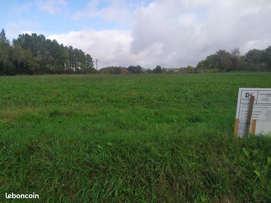 4 Terrains à bâtir plat (libre de constructeur) · à Calonges · 32 000 €