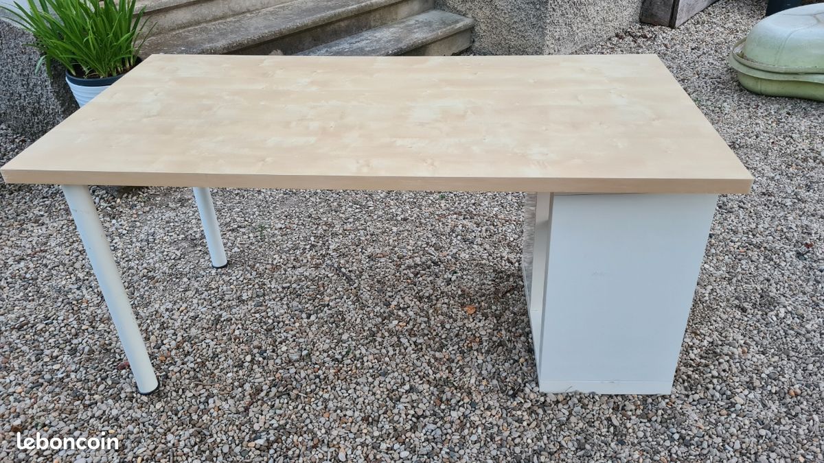 Bureau ikea (image 2)
