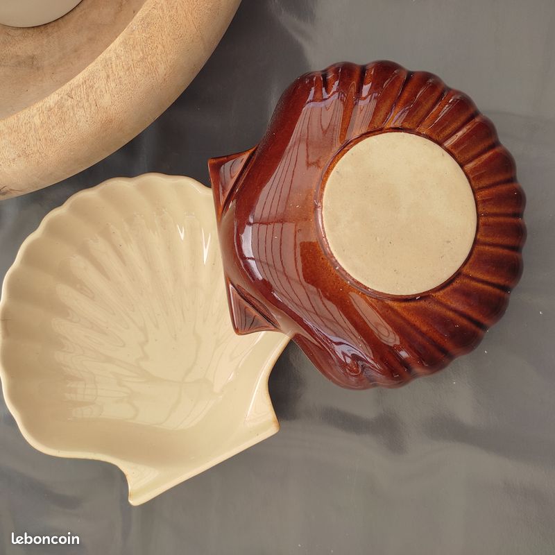 Plat à Condiments Céramique – Of Earth And Ocean – Forme Coquille – Neuf