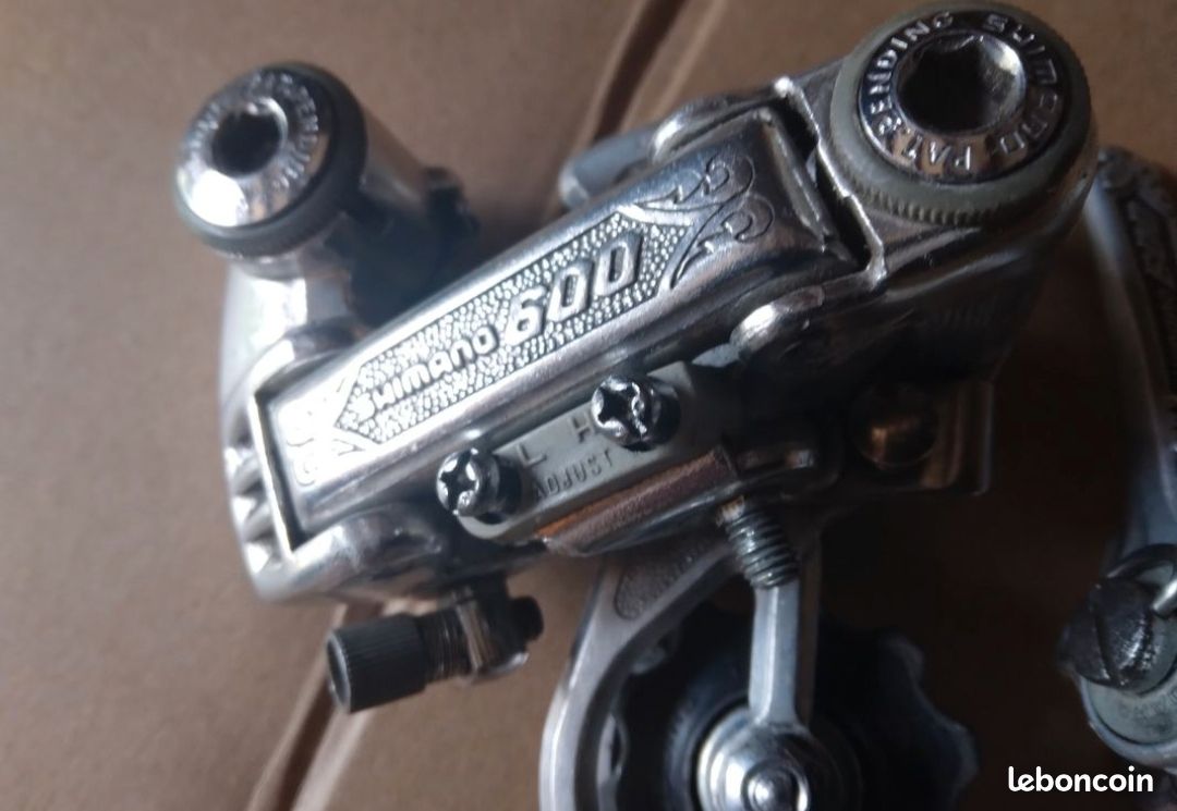 Dérailleur arrière vintage Shimano 600 - Équipements vélos