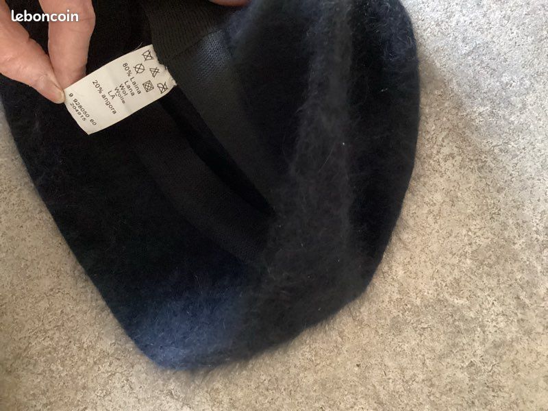 Chapeau Cloche Vintage En Angora Noir - Taille 55 Cm - Fait Main En France - Parfait état - Style Rétro élégant