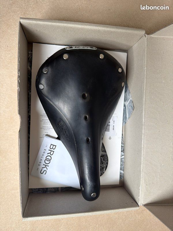 Selle Brooks B211 noir Équipements vélos