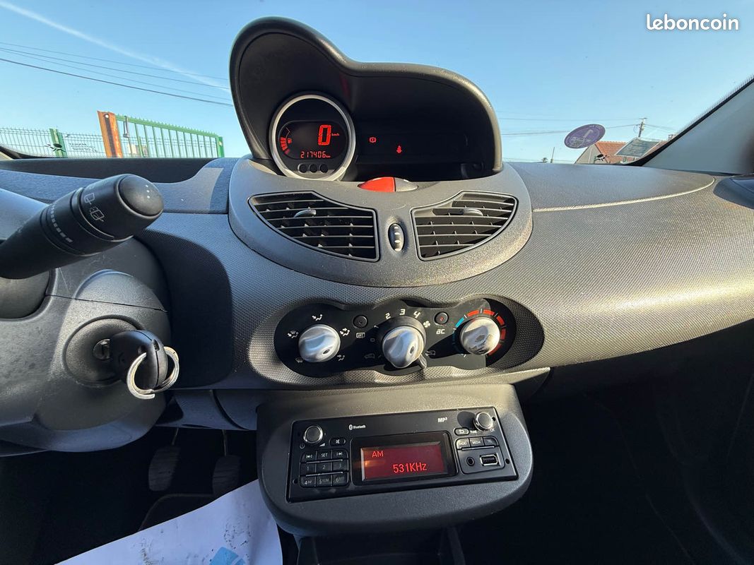 Renault twingo 2 phase 2 ethanol 1.2i - 16v 75cv 2014 (image 14)