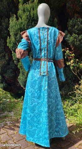 Tenue Médiéval , Moyen âge , Historique (image 8)