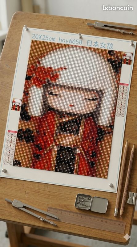 Magnifique Broderie Diamant fini - Style Poupées Japonaises (Kokeshi) maison (image 1)