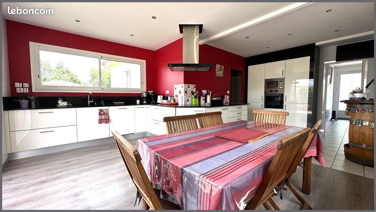 Maison 7 pièces 185 m²