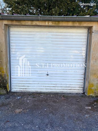 Parking/box 15 m² Rombas