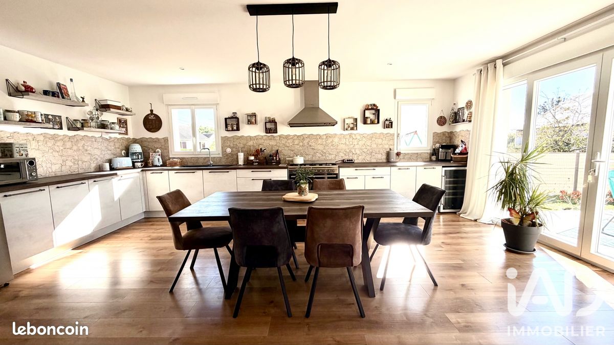 Maison 4 pièces 134 m² · à Troissereux · 134 m² · 276 000 €