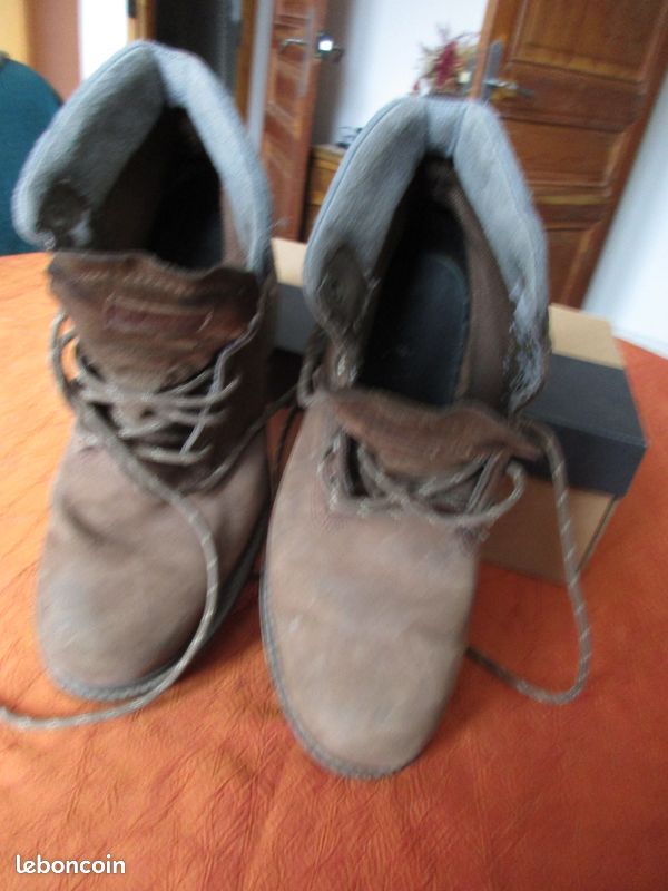 CHAUSSURES CATERPILLAR pointure 43 (image 3)