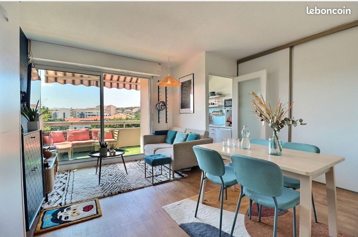 Appartement 1 pièce 27 m² · à Biarritz · 27 m² · 860 €/mois