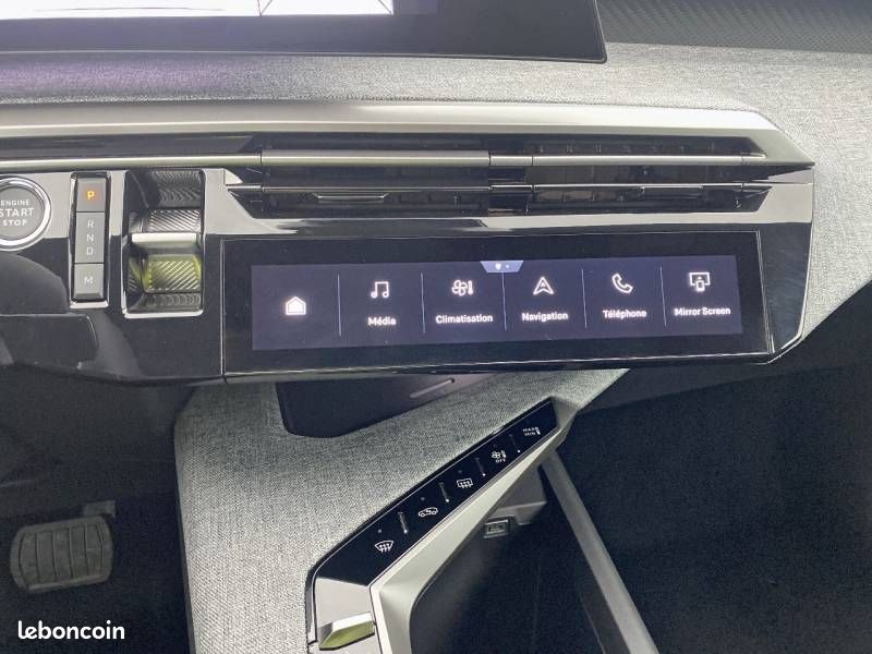 Peugeot 5008 Hybrid 145 ch e-DCS6 Allure (image 17)