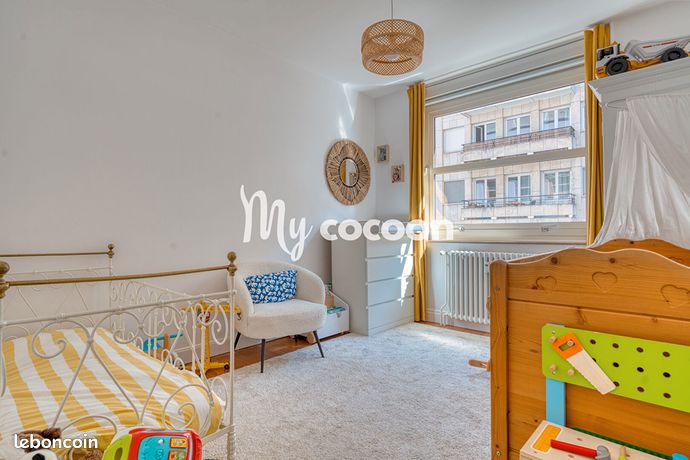 Appartement 4 pièces 90 m² — 12