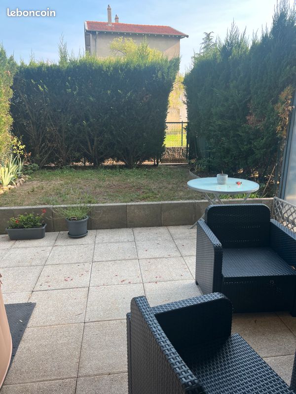 Appartement 3 pièces 73 m² · à Craponne · 73,4 m² · 1 010 €