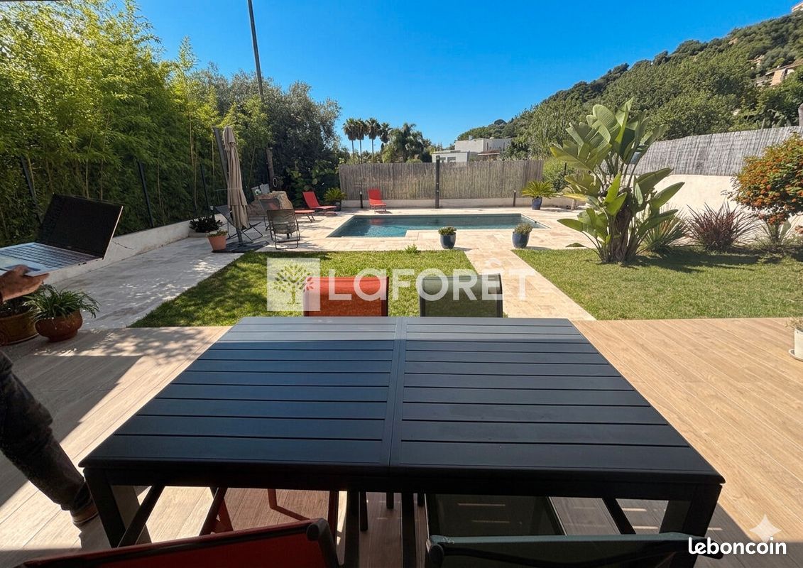 Maison 5 pièces 114 m² · à Saint-Laurent-du-Var · 114 m² · 665 000 €