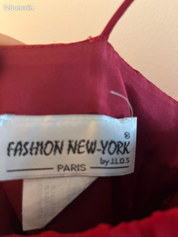 Robe cocktail rouge de la marque Fashion New York Très bon état (image 4)