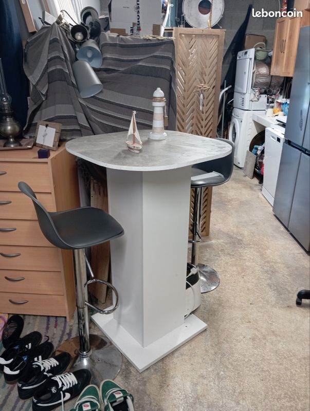 Vends mange debout et une chaise (image 2)