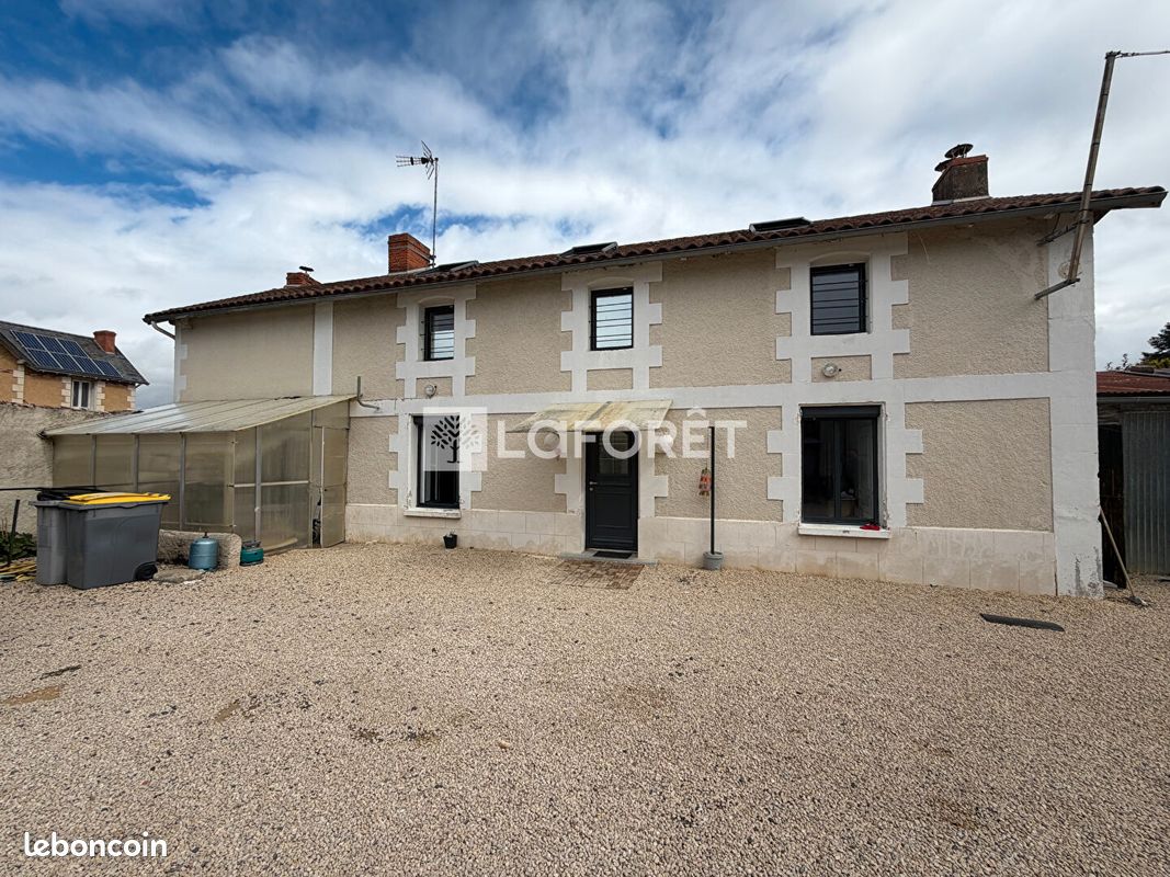Maison 5 pièces 170 m² · à Jaunay-Marigny · 170 m² · 967 €/mois