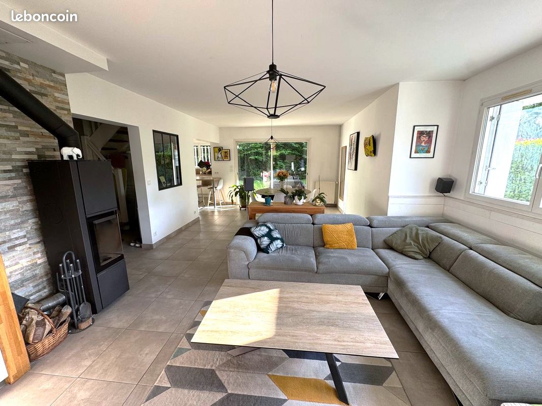 Maison 5 pièces 102 m² · à Lescar · 102 m² · 306 000 €