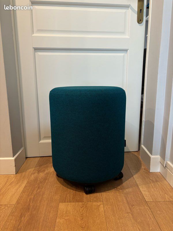 Pouf bleu canard (image 1)