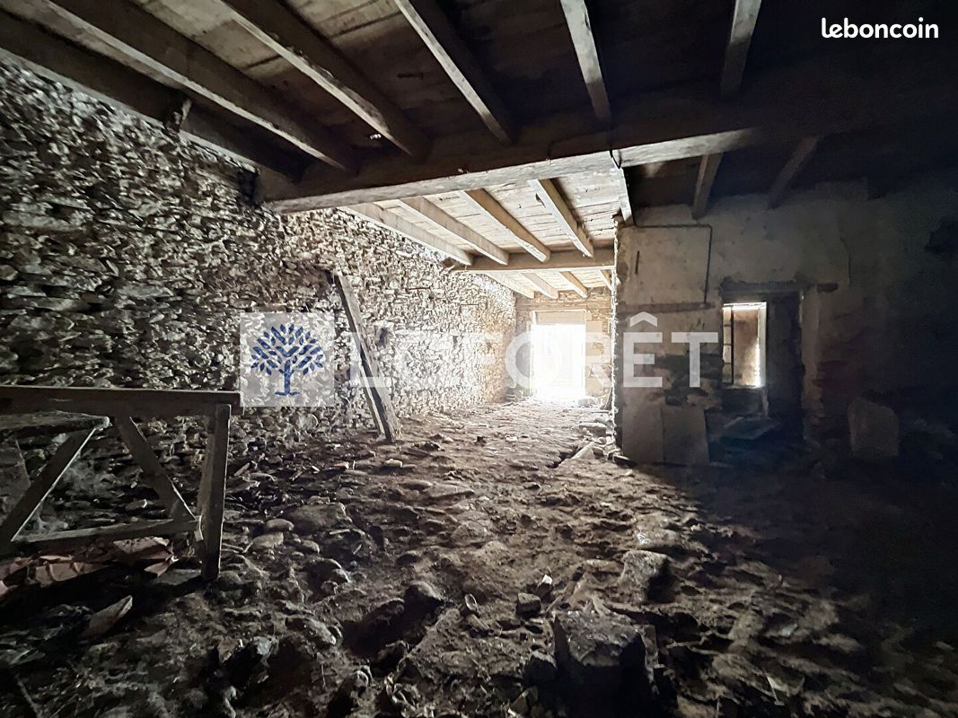 Maison 4 pièces 150 m² - Secondigny 79130 (image principale 2)