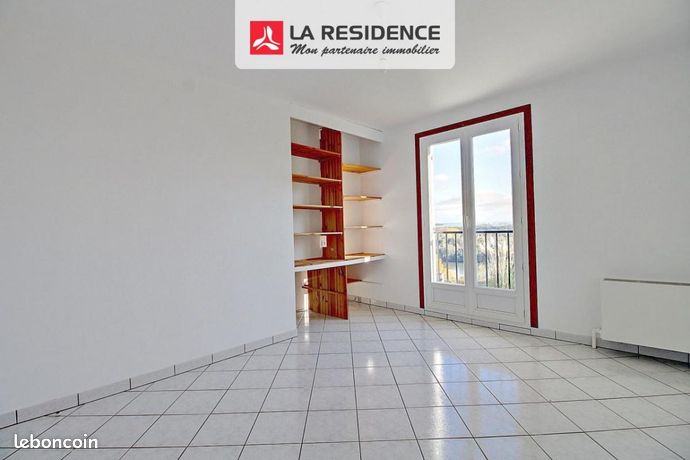 https://img.leboncoin.fr/api/v1/lbcpb1/images/ac/cf/0d/accf0da70a5ec5a708c8296c830d7cf1223cc732.jpg?rule=ad-image