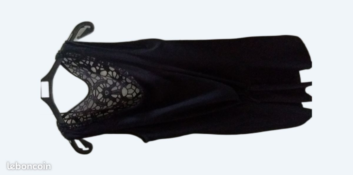 Robe noir taille 38x40 (image 1)