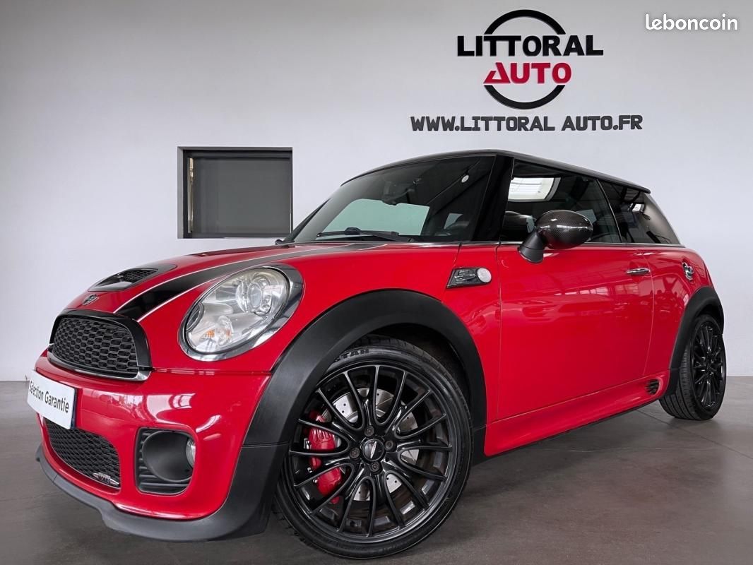 Mini Hatch R56 1.6i - 211 John Cooper Works (image 1)
