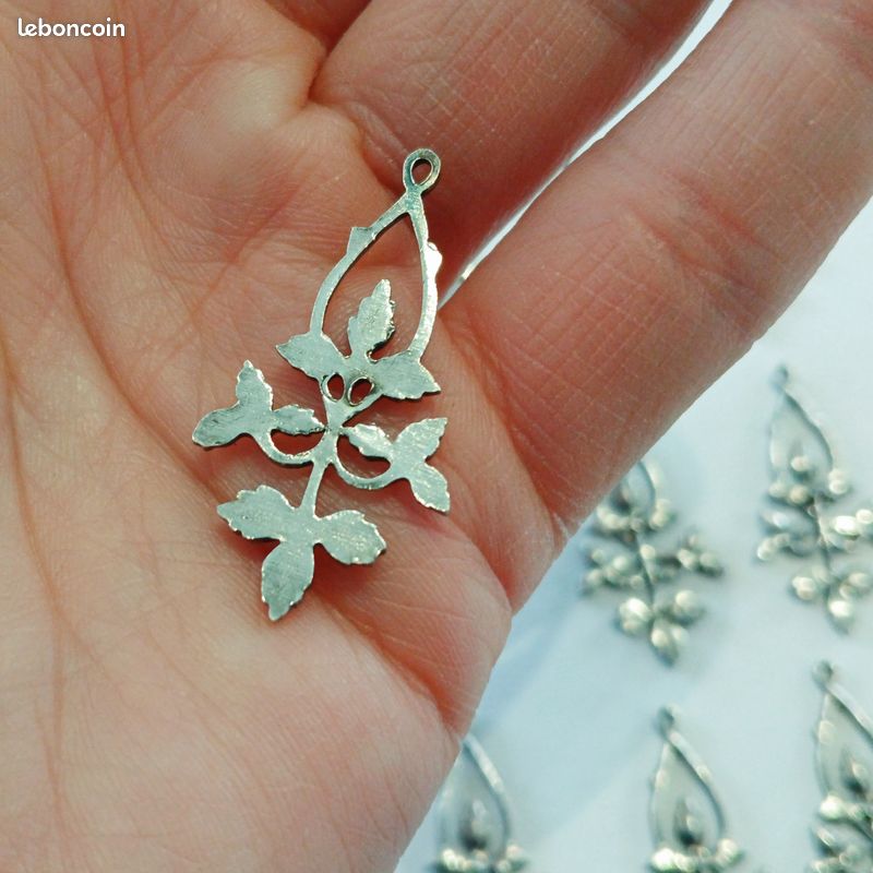 Breloques et pendentifs pour créer des bijoux – Stones Boutique